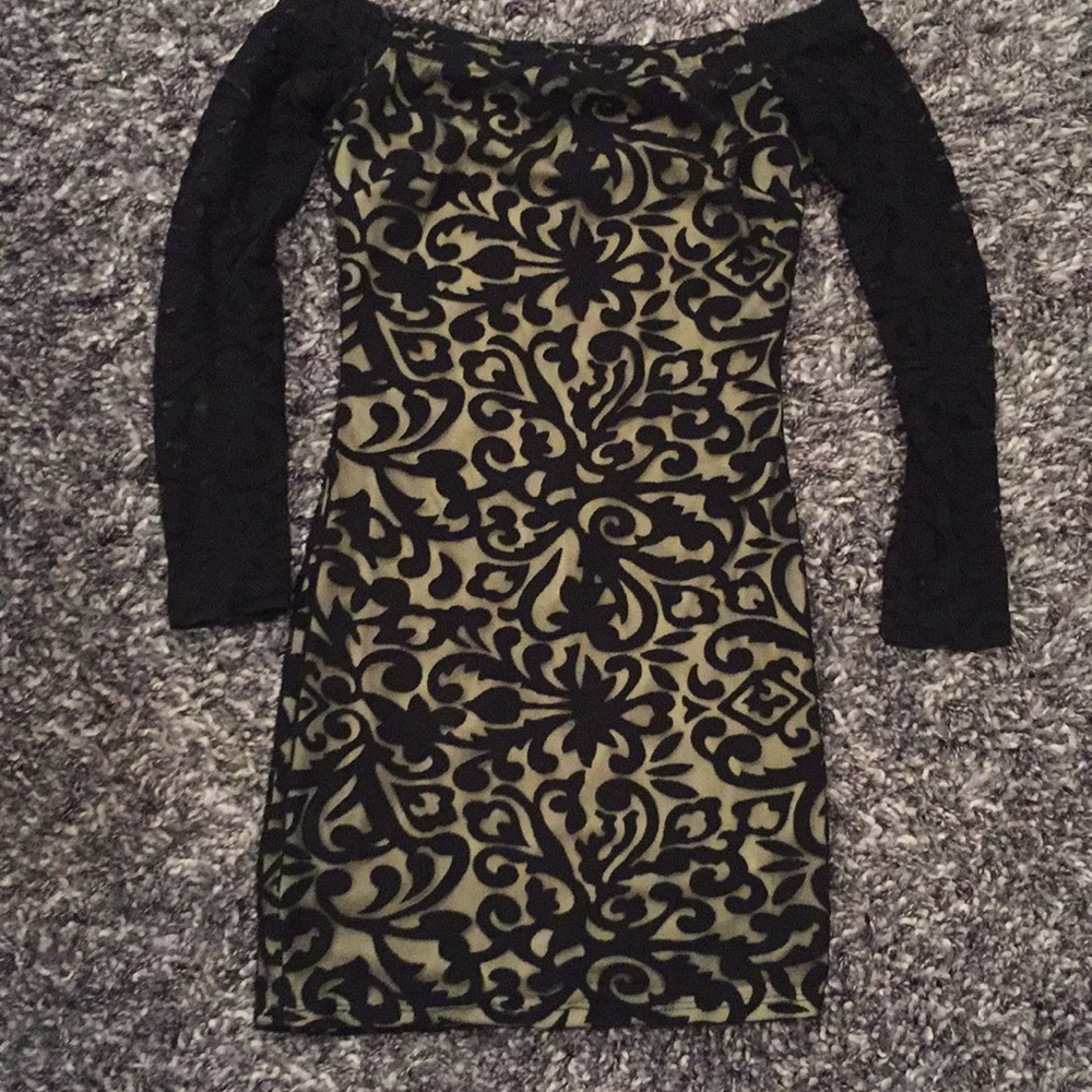 Blueblush lace dress